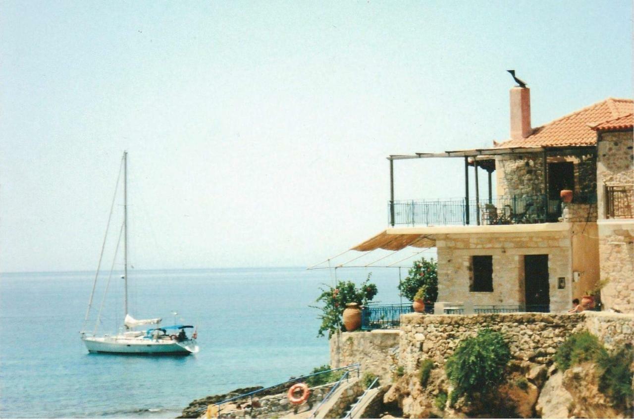 Villa Wheelhouse Trachila Mani Trakhila Exterior foto