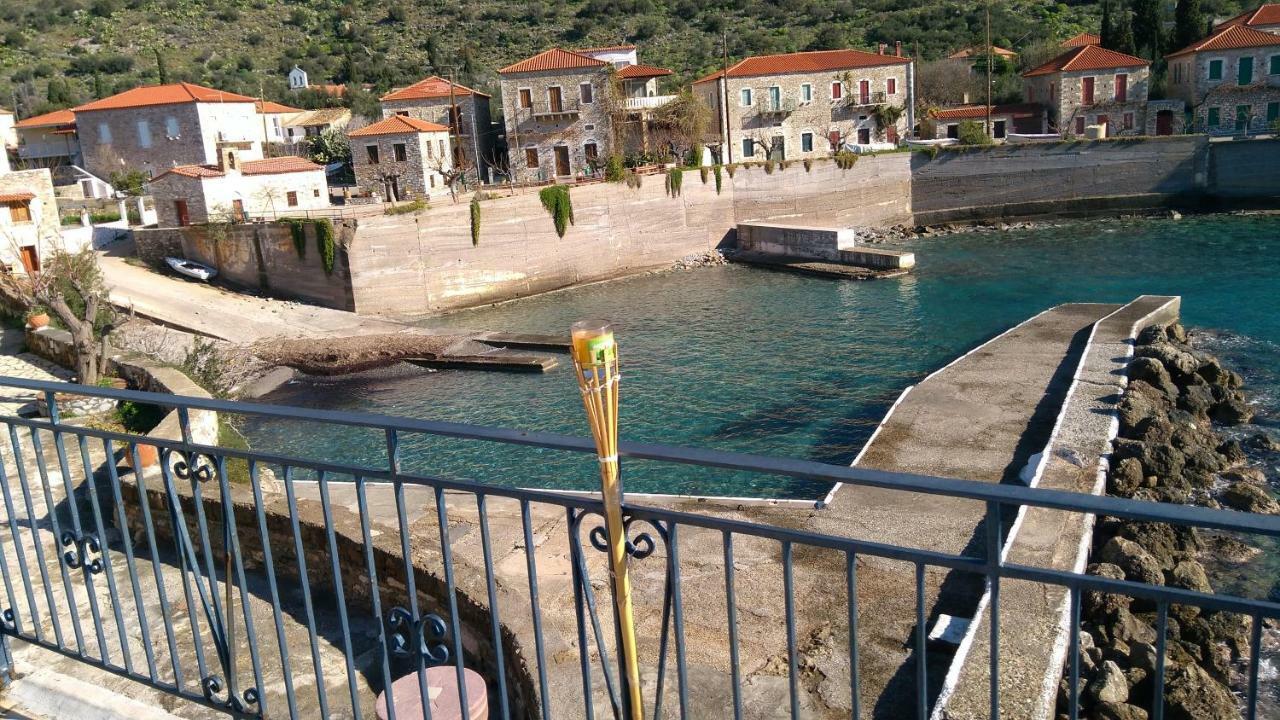 Villa Wheelhouse Trachila Mani Trakhila Exterior foto