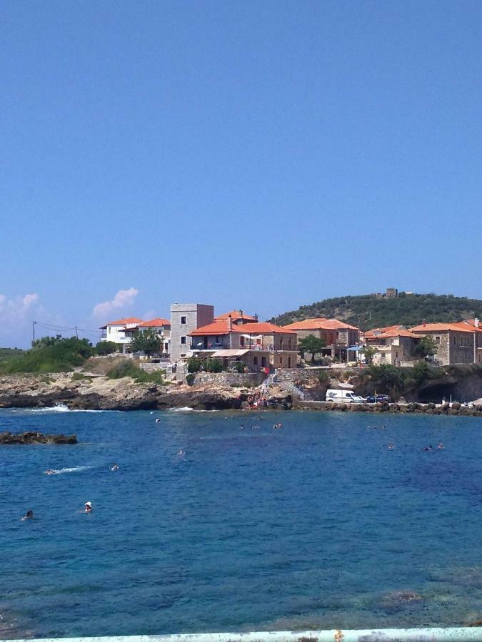 Villa Wheelhouse Trachila Mani Trakhila Exterior foto